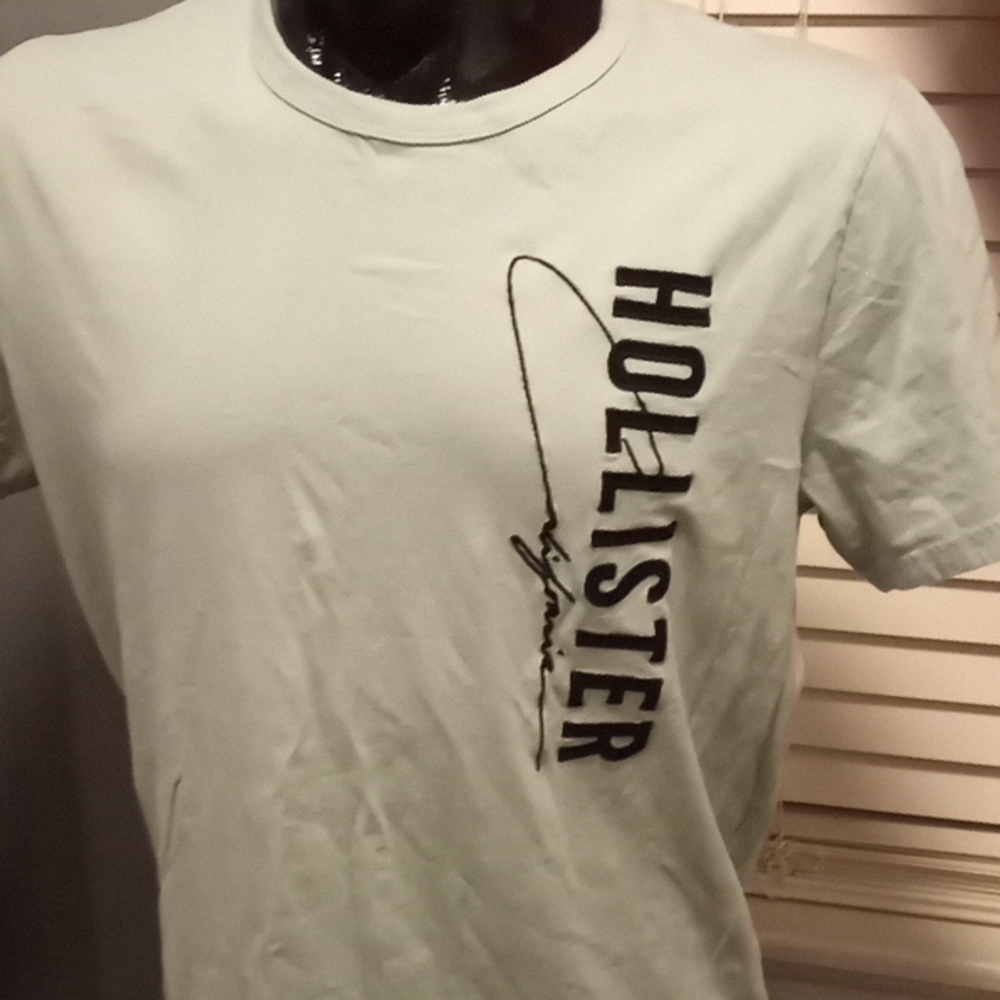 Hollister California Tee - Picture 2 of 5